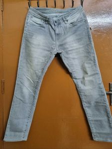 Aeropostale Light Wash Slim Fit Jeans