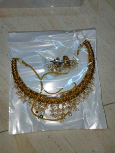 NEW 3168  guttapusalu designer hasli with stud