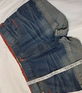 Denim cutoff shorts low, size:32-25