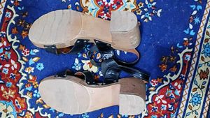 Stylish Black and Tan Flat Sandals