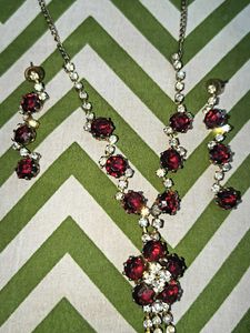 Elegant Red Stone Necklace &amp; Earring Set