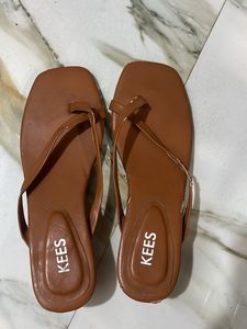 KEES Brown Flats
