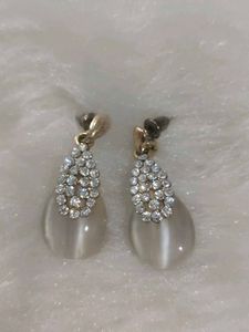 Elegant Drop Earrings with Cat Eye Stone
