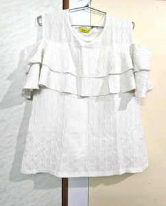 🤍New Ruffled White Top 🤍