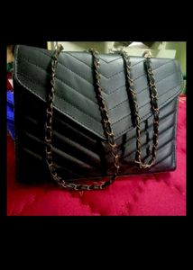 Black Handbag with Chain Detail