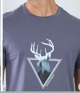 Shein Men's Graphic T-Shirt - Deer Print