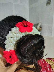 Floral Hair Accessory