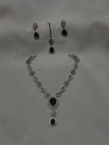 💚 Emerald Green American Diamond Jewellery Set
