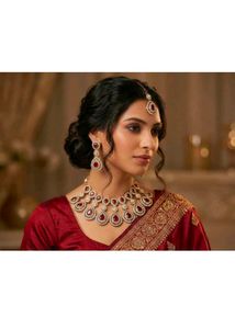 Exquisite Emerald &amp; Diamond Jewellery Set