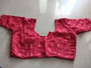 Vibrant Pink Geometric Print Saree