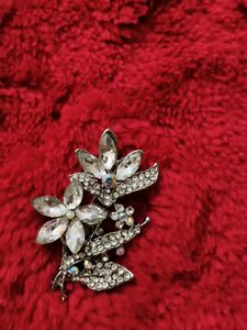 Sparkling Flower Brooch