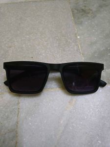 Stylish Black Square Sunglasses