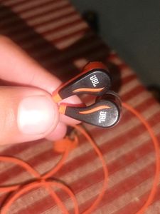 JBL Headphones 🎧