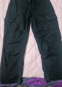 solid black cargo jeans