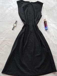 Chic Polka Dot Sheath Dress