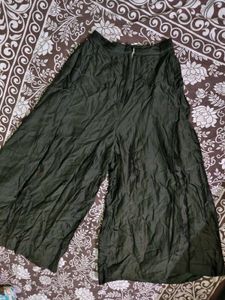ELEGANT BLACK FLARED PALAZZO