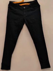 Sassy NavyBlue knit designer skinny Jeans- dotted