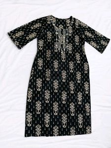 Elegant Black Kurta with Intricate Print