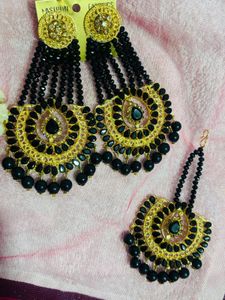 Pearl Jhumka With Mangtika