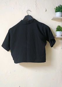 black crop shirt