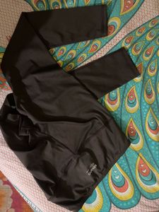 Comfortable Black Leggings & H&M brown top