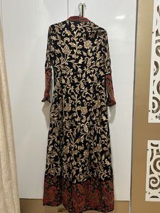 Elegant Black Kurta with Gold Embroidery