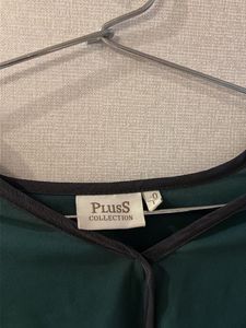 Elegant Green Top with Bow Detail