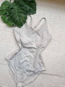 White Bodysuit🌸
