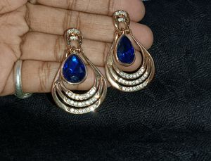 Blue Stone Golden Earring