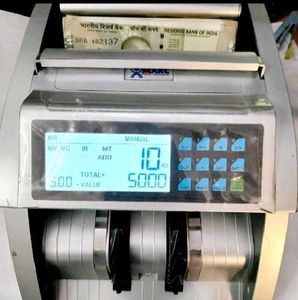 Cash counting machine