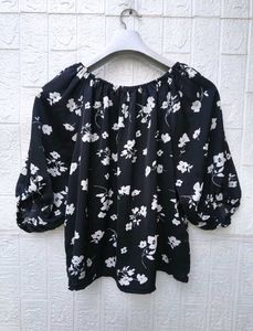 New with tag Floral Print Off-Shoulder Top