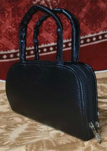Premium Black Shimmer Handbag - Stylish &amp; S Fully