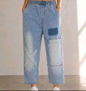 Distressed Patchwork Denim Jeans👖