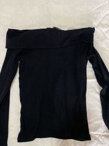 Black Off-Shoulder Long Sleeve Top