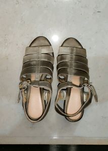 CATWALK High Heels with Tag