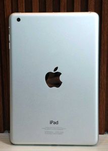 Apple iPad Mini 16GB  Brand New (Unboxed Unit)