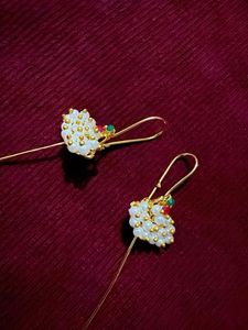 Elegant Pearl Earcuffs