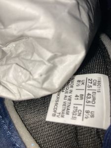 Onitsuka Tiger Navy Sneakers