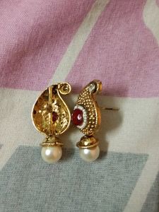 🎀Brand New 🎁 Brass Red Stone Studded Paisley Mot