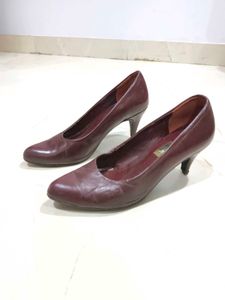 Classic Burgundy Kitten Heels