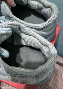 Adidas Yeezy 700 Inertia