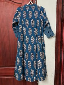 Fusion Blue Floral Print Kurta with Lace Sleeves