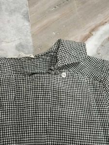 Chic Gingham Print Top