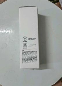100% new trending korean d'Alba spray serum