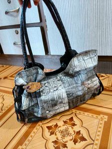 Stylish Crocodile Print Handbag
