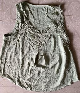 SHEIN Lace Neck Sleeveless Top–Light Mint, Size L