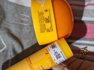 Aqualogica skincare bag set