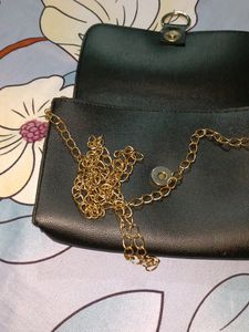 Ladies Purse With Chain