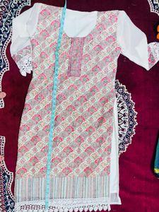 Elegant Printed Kurta Set with Delicate Lace