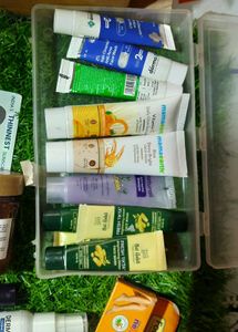 build your surprise box contains 10 product